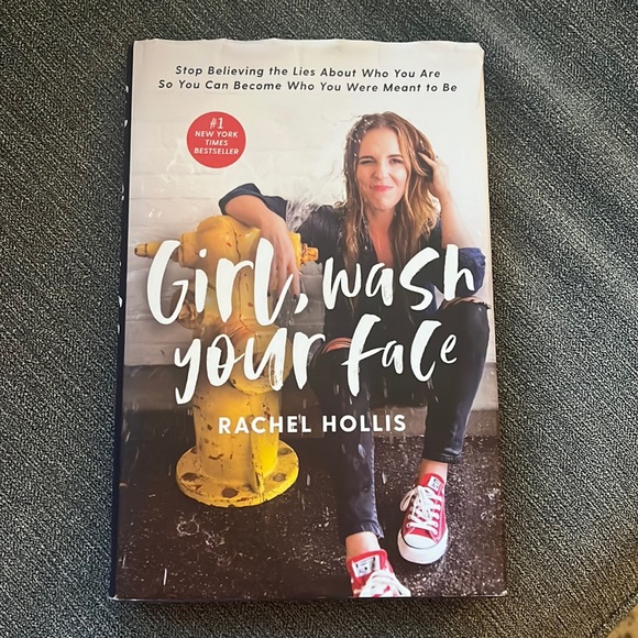 Girl, wash your face - book by Rachel Hollis - Picture 1 of 4